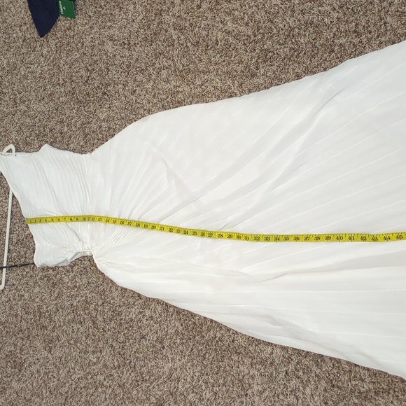 Forever 21 white pleated side cut out one shoulder maxi dress - Picture 11 of 16